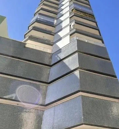 Ap De Fundos Em Condominio Beira Mar Com Garagem, Wifi E Tv A Cabo Balneário Camboriú Exterior foto