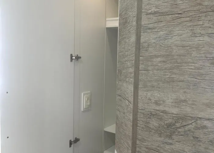 Ap De Fundos Em Condominio Beira Mar Com Garagem, Wifi E Tv A Cabo